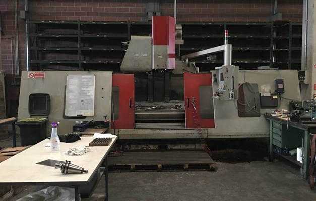 CENTRO DI LAVORO EUMACH SUMO 1900  / CN S 3045 D